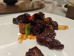 杏鲍菇牛肉粒-新南华大酒店(长寿店)