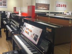 -柏斯音乐艺术中心·钢琴·吉他(上音店)