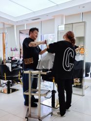 -CUT CUT Hair Salon
