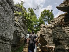 -梭布垭石林景区