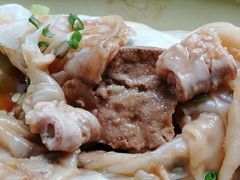 猪杂肠粉-云浮石磨肠粉