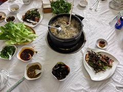 -鲁朗纳麦石锅鸡庄园