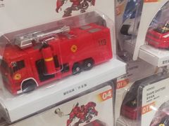 -名创优品(山东青岛东方城店)