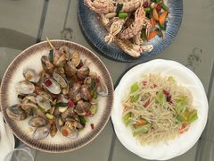 -三姐妹·海鲜大排档