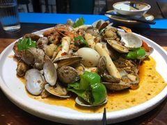 -臻鲜燕海鲜融合餐厅(金陵style店)