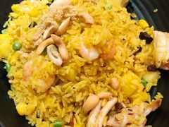 菠萝海鲜炒饭-星洲小聚·东南亚菜(中航城君尚店)