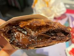 黑黑好巧三角派-麦当劳(世界城广场店)