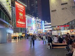 -观音桥步行街