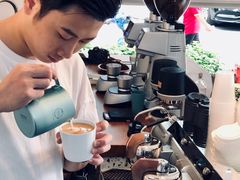 -Line 咖啡(石厦花园店)