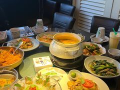 -大头虾越式风味餐厅(光明广场店)