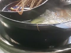 -钢管厂五区小郡肝串串香(蜀都万达店)