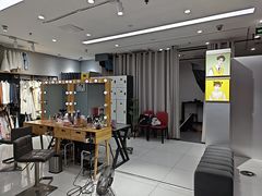 -企鹅照相馆(岗顶天娱店)