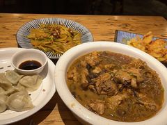 小鸡炖蘑菇-關東雪东北菜(中庚漫游城店)