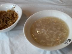 稀饭配酱菜-鸿运酒楼