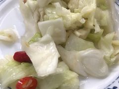-一品红烧鸭特色川菜(三岔湖店)