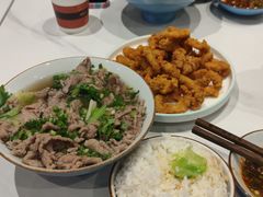 -犇逸·乐山跷脚牛肉·四川现炒(览海店)