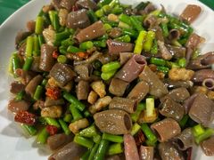 -超越海鲜屋(飞龙物业店)