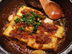 石锅海鲜酿豆腐-坛宗剁椒鱼头(河西王府井店)