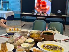 -百盛·鼎膳(中海财富中心)