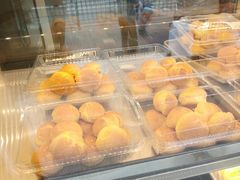 -鲍师傅糕点(江苏路店)