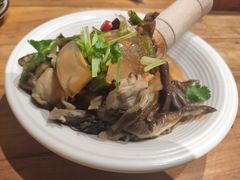 尖椒擂茄子-老滇山寨•云南特色菜•地方菜•民族风情歌舞表演(金碧店)