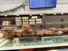 -白玉兰食品(中山公园龙之梦店)