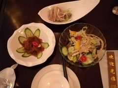 -浅深(世茂滨江精品店)