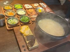 -银米·云南传统过桥米线(双廊黑金冠店)
