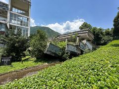-四川汶川特大地震漩口中学遗址