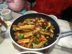 干锅莲藕-小菜园新徽菜(滁州苏宁店)