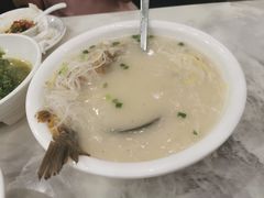 萝卜丝鲫鱼汤-红色湘菜馆(春风店)