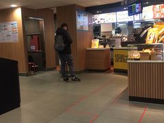 -麦当劳(中唱大厦店)