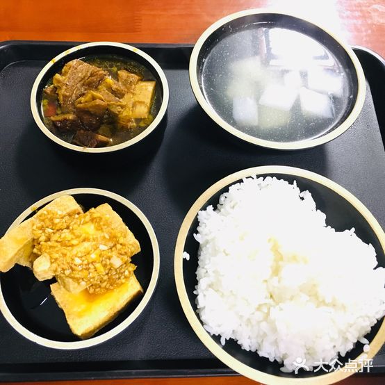 何记牛排馆(翠岭路店)