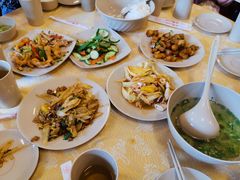 -芽庄中心购物广场