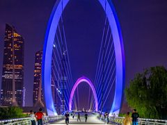 -南京眼步行桥