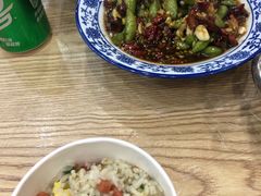 -江城燕子大排档(江汉路步行街店)