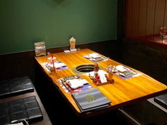 包厢-肉魁屋·烧肉·烧鸟·酒场(高新店)