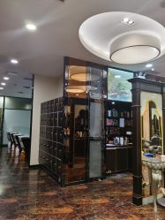 -八佰伴8008星级形象店