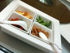 餐前小食-江阴国际大酒店-旋转自助餐厅