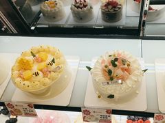 -花花卷卷·鲜食蛋糕(泉屋店)