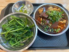 -柳州肥姨妈大骨螺蛳粉(东靖路店)