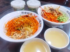 -牛一嘴·兰州牛肉面·大盘鸡(财富中心店)