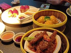 -蝴蝶里·粤菜·点心(滨江龙湖店)