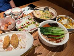 -新白鹿餐厅(百联中环店)