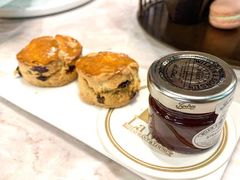 -La Mer Restaurant & Lounge