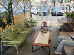 -Line 咖啡(石厦花园店)