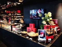 -Salon de The de Joel Robuchon(外滩18号店)