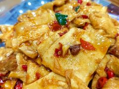 -湖南人家湘菜馆(镇江路店)