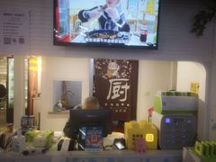 -运气牛自助酱大骨火锅(南京东路店)