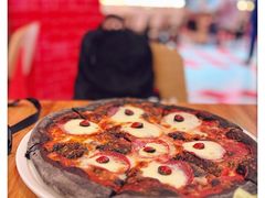 -城市大道红炉披萨烘焙坊